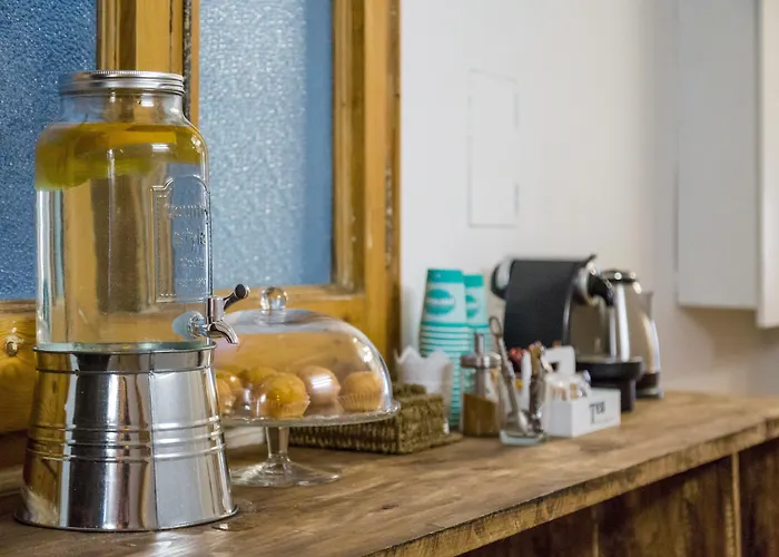 לינה וארוחת בוקר Casa Maca ברצלונה